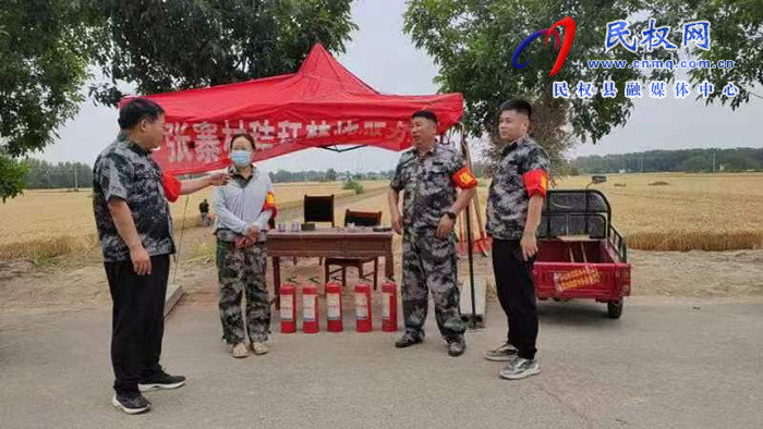 縣司法局全力以赴助力“三夏”生產(chǎn) 縣司法局全力以赴助力“三夏”生產(chǎn)