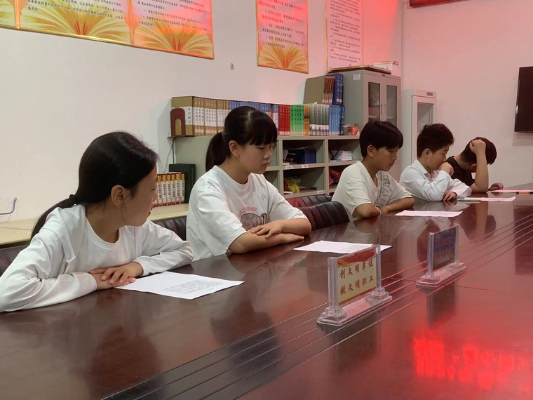 民權(quán)縣圖書館舉辦2024年第十五期“快樂繪本劇 傳承誦經(jīng)典”閱讀活動(dòng) 民權(quán)縣圖書館舉辦2024年第十五期“快樂繪本劇 傳承誦經(jīng)典”閱讀活動(dòng)