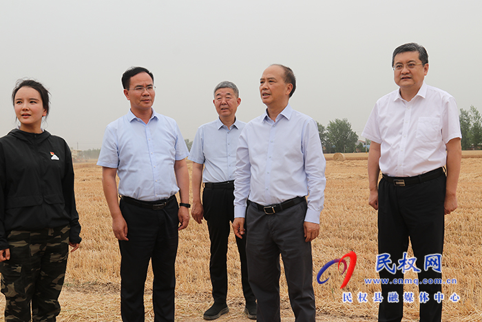 副省長李酌到民調(diào)研“三夏”生產(chǎn)、鞏固拓展脫貧攻堅(jiān)成果同鄉(xiāng)村振興有效銜接工作