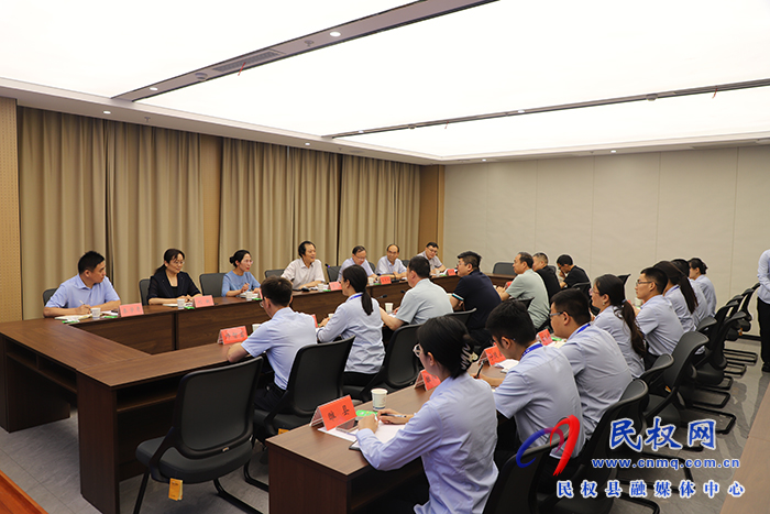 民權(quán)縣政務(wù)服務(wù)中心省級社會管理和公共服務(wù)標準化試點項目順利通過驗收
