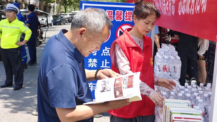 民權縣圖書館組織開展 “閱讀點亮未來·助力高考夢想”志愿服務活動 民權縣圖書館組織開展 “閱讀點亮未來·助力高考夢想”志愿服務活動