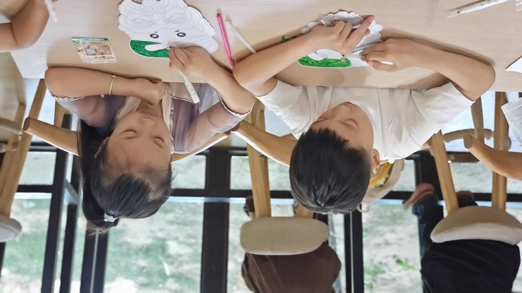 民權(quán)縣圖書館舉辦以“我們的節(jié)日·端午節(jié)”為主題的“童心向黨·書香伴成長”閱讀分享會活動(總第41期) 民權(quán)縣圖書館舉辦以“我們的節(jié)日·端午節(jié)”為主題的“童心向黨·書香伴成長”閱讀分享會活動(總第41期)