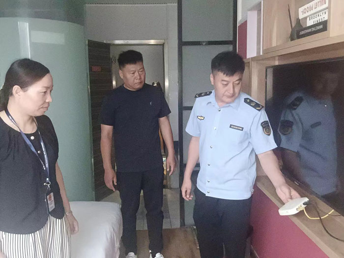 民權(quán)縣文化廣電旅游局開(kāi)展打擊非法衛(wèi)星電視地面接收設(shè)施和境外電視網(wǎng)絡(luò)接收設(shè)施專項(xiàng)整治行動(dòng) 民權(quán)縣文化廣電旅游局開(kāi)展打擊非法衛(wèi)星電視地面接收設(shè)施和境外電視網(wǎng)絡(luò)接收設(shè)施專項(xiàng)整治行動(dòng)