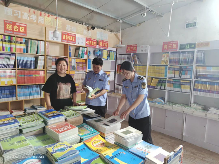 民權(quán)縣市場(chǎng)監(jiān)管局開展出版物市場(chǎng)專項(xiàng)整治 民權(quán)縣市場(chǎng)監(jiān)管局開展出版物市場(chǎng)專項(xiàng)整治
