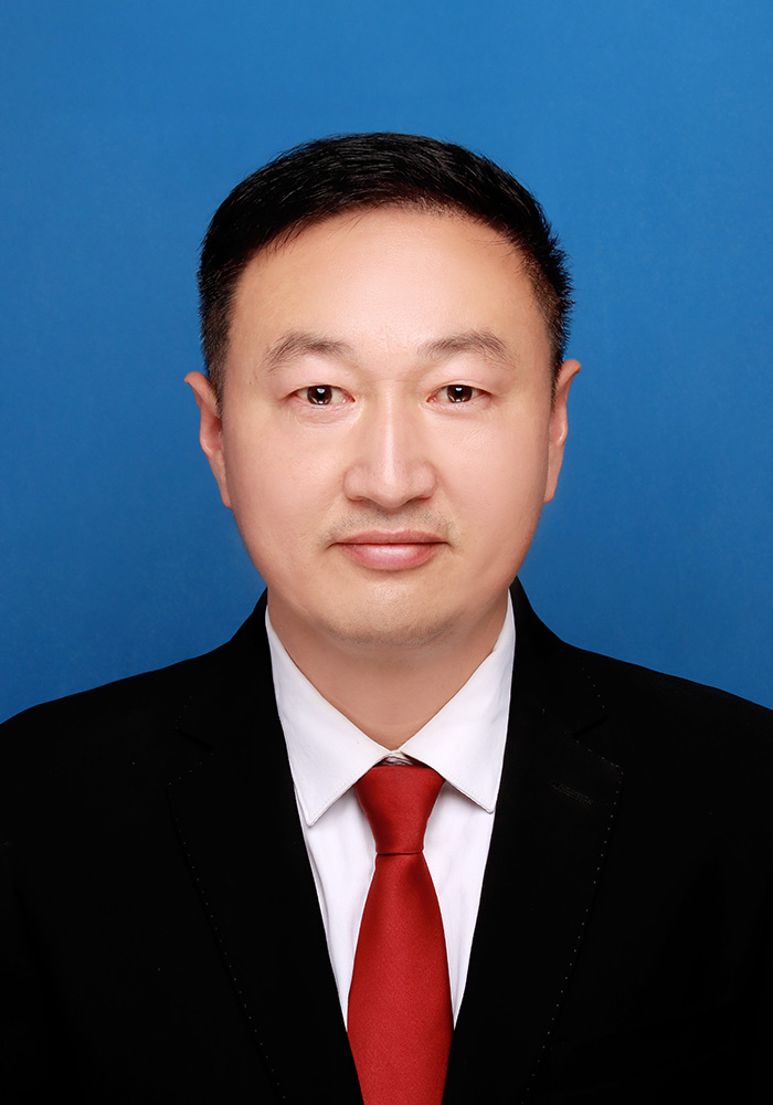 優(yōu)秀教師吳延義 優(yōu)秀教師吳延義