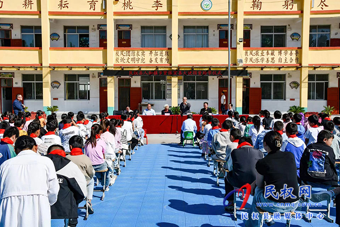 民權縣:鄉(xiāng)賢大使歸故里 慷慨助學報桑梓 民權縣:鄉(xiāng)賢大使歸故里 慷慨助學報桑梓