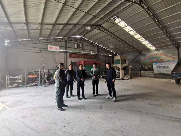 市供銷合作社到民權(quán)縣調(diào)研農(nóng)業(yè)社會化服務(wù)和為農(nóng)服務(wù)中心建設(shè)工作情況 市供銷合作社到民權(quán)縣調(diào)研農(nóng)業(yè)社會化服務(wù)和為農(nóng)服務(wù)中心建設(shè)工作情況
