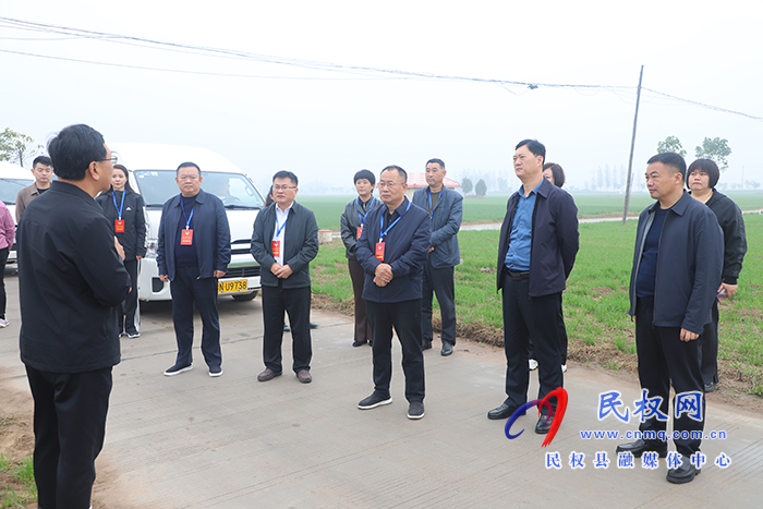 政協(xié)委員視察農(nóng)業(yè)農(nóng)村工作 政協(xié)委員視察農(nóng)業(yè)農(nóng)村工作