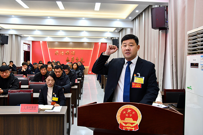 人和鎮(zhèn)召開第六屆人民代表大會第六次會議 人和鎮(zhèn)召開第六屆人民代表大會第六次會議