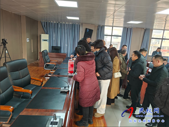 南華街道辦事處“送溫暖、獻愛心”募捐活動