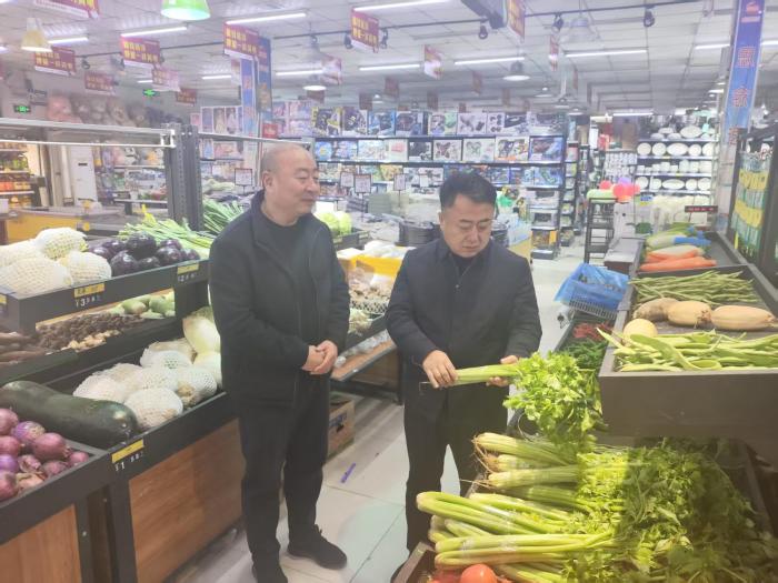 民權(quán)縣商務(wù)局開展安全生產(chǎn)、市場保供專項檢查工作