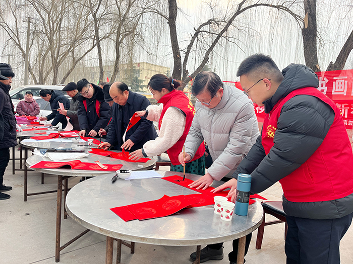 白云寺鎮(zhèn)舉辦移風(fēng)易俗“迎新春”義寫春聯(lián)活動 白云寺鎮(zhèn)舉辦移風(fēng)易俗“迎新春”義寫春聯(lián)活動
