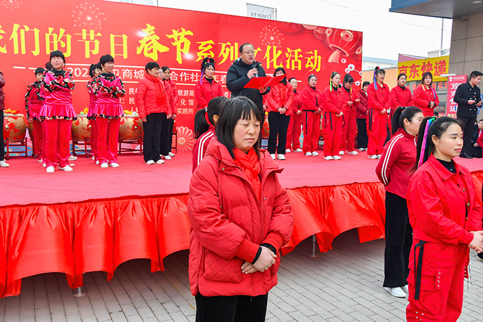 民權(quán)縣人和鎮(zhèn)舉辦 “我們的節(jié)日?春節(jié)” 文藝匯演 歡歡喜喜過(guò)大年 民權(quán)縣人和鎮(zhèn)舉辦 “我們的節(jié)日?春節(jié)” 文藝匯演 歡歡喜喜過(guò)大年