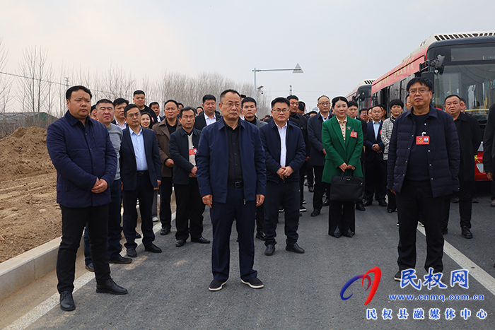 政協(xié)委員視察城市建設(shè)、重點項目建設(shè)工作