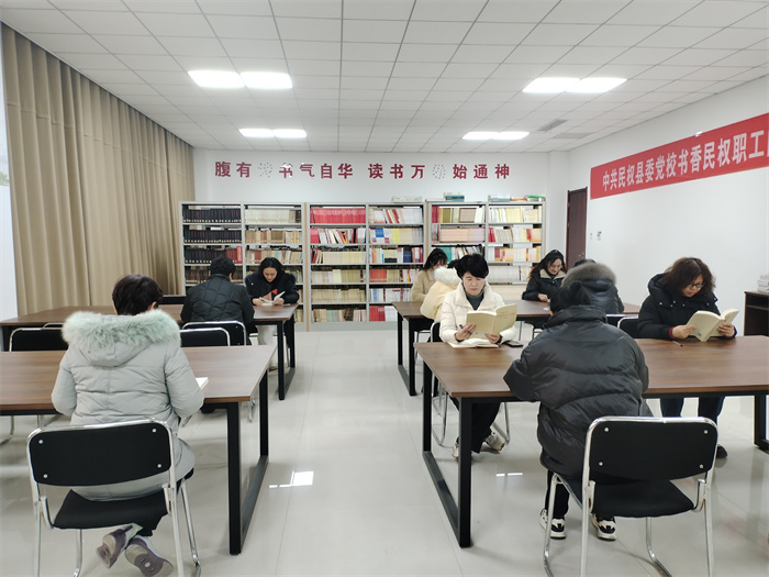     縣委黨校舉辦 “書香三八” 讀書活動(dòng)  女職工共赴精神盛宴