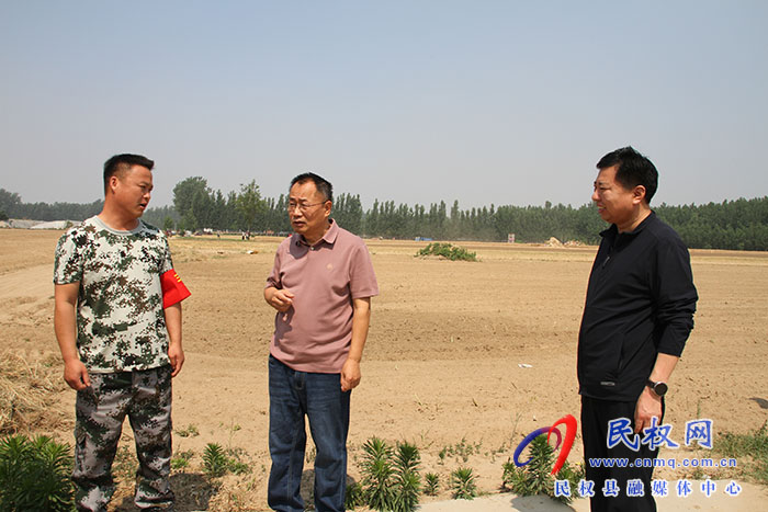 縣政協(xié)主席周明河調(diào)研“三夏”生產(chǎn)及防火工作 縣政協(xié)主席周明河調(diào)研“三夏”生產(chǎn)及防火工作