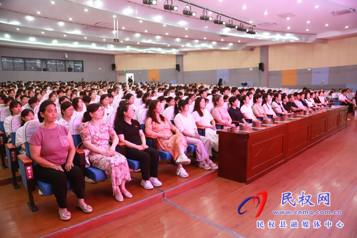 黨的創(chuàng)新理論宣講暨“出彩河南人”楷模發(fā)布廳走進(jìn)民權(quán) 黨的創(chuàng)新理論宣講暨“出彩河南人”楷模發(fā)布廳走進(jìn)民權(quán)
