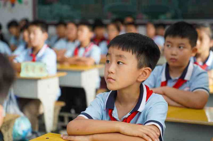 拒絕校園欺凌，筑牢校園安全防線——民權(quán)縣實驗小學(xué)教育集團組織開展防欺凌主題班會