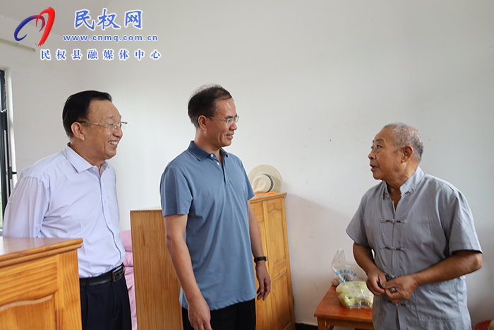縣委副書記、縣長王景義調(diào)研養(yǎng)老服務(wù)工作
